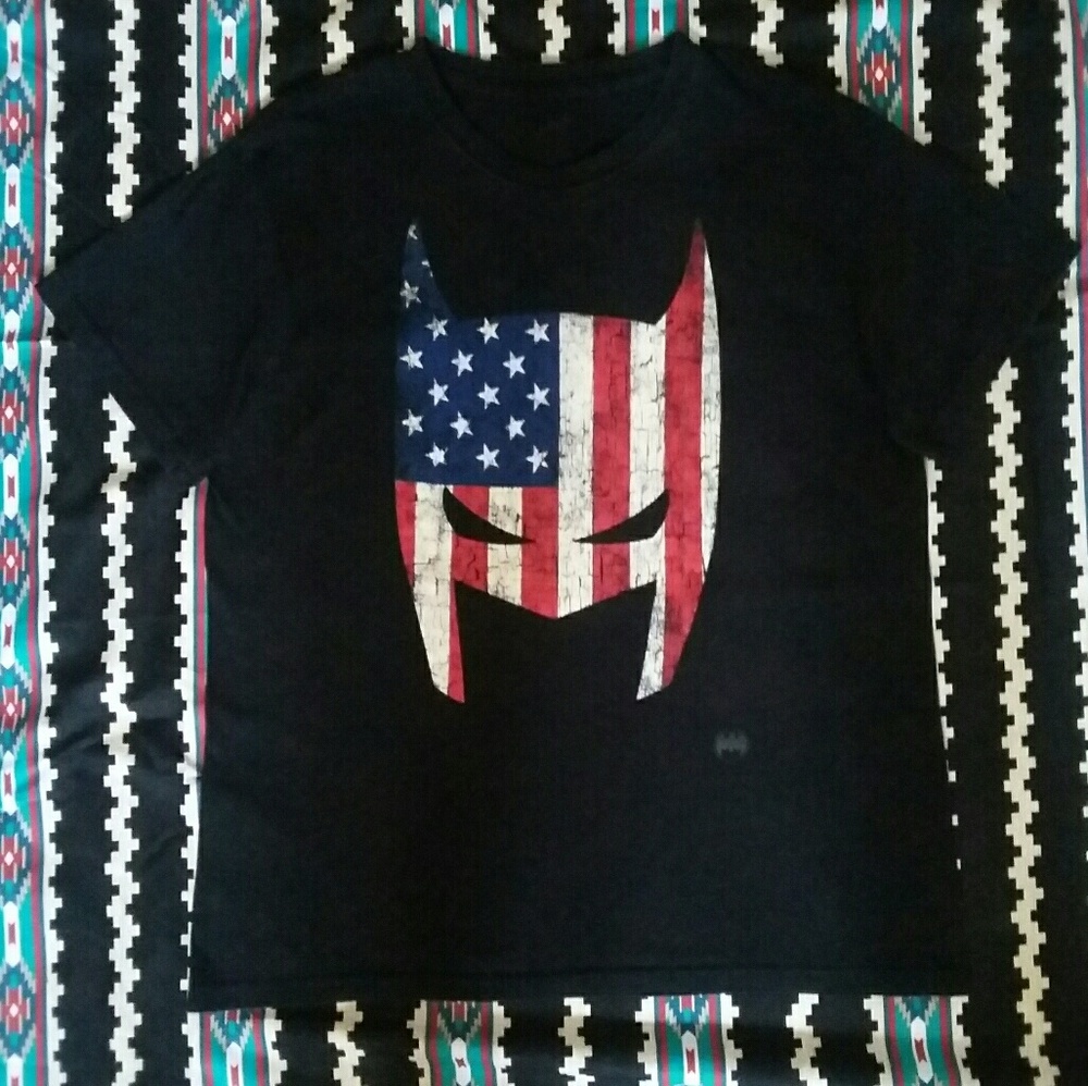 DC Comics Originials Black Batman Shirt U.S. Flag